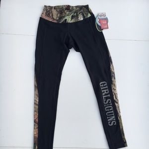 NWT 3/4 length athletic leggings